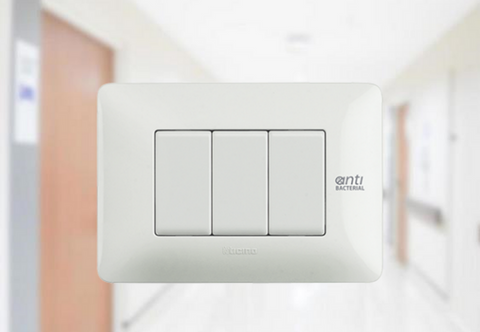 Antimicrobial plate